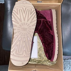 Velvet mini UGGS
